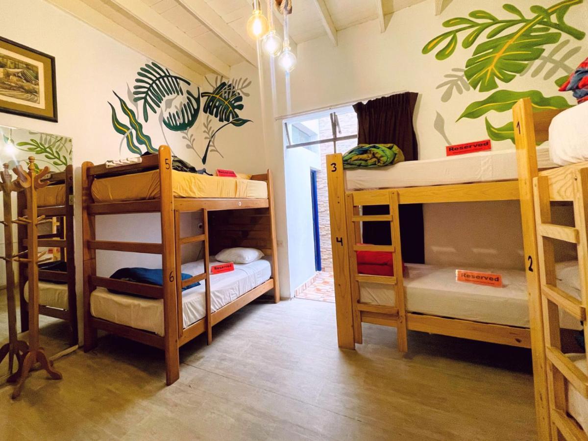 Waikiki Hostel Hostel *